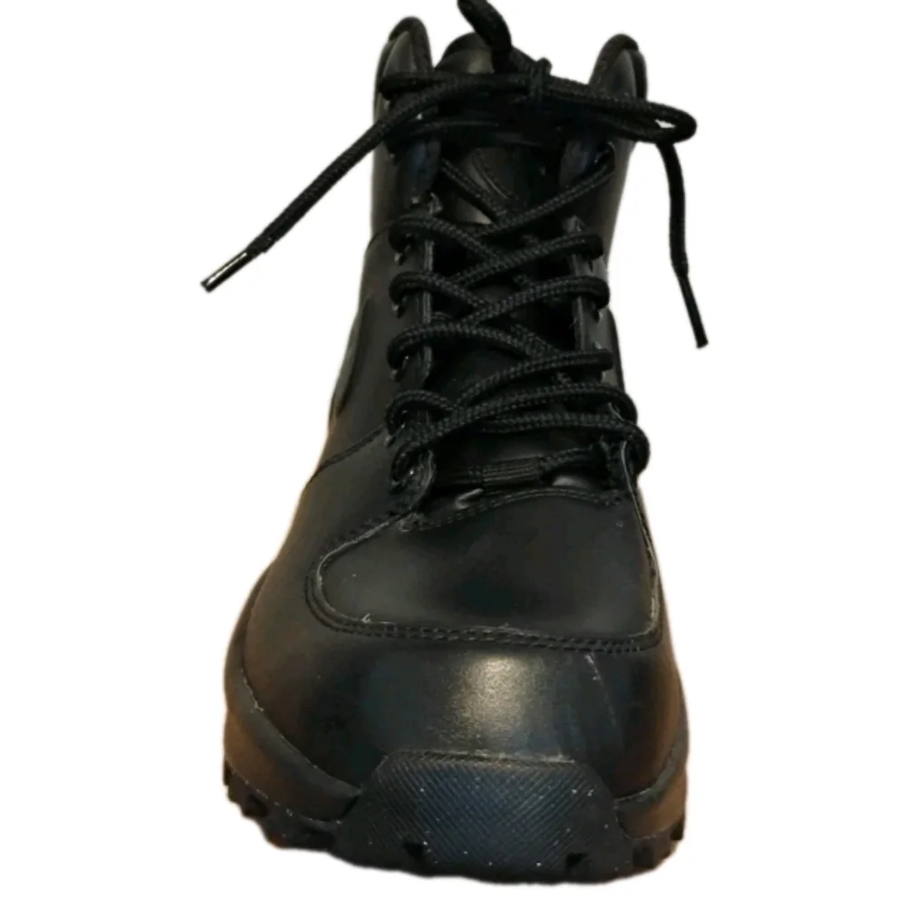 Nike Manoa Men's / Kids Shoes Size 6.5